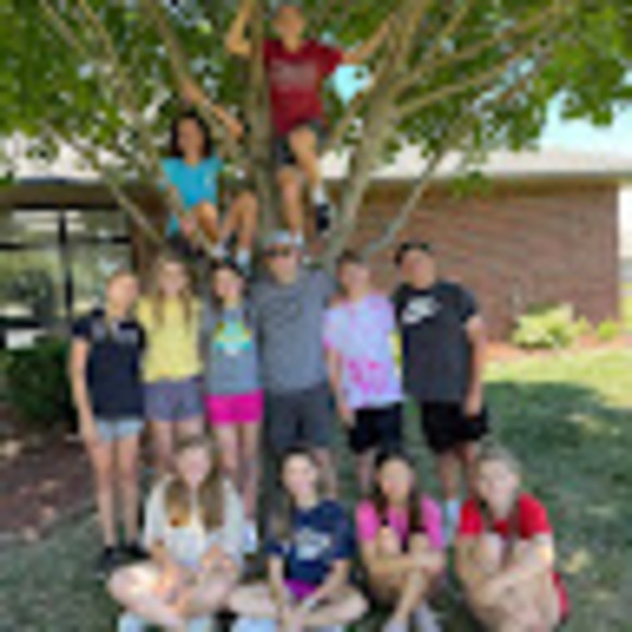 Meet your Posher, Lauren - Picture 1 of 1